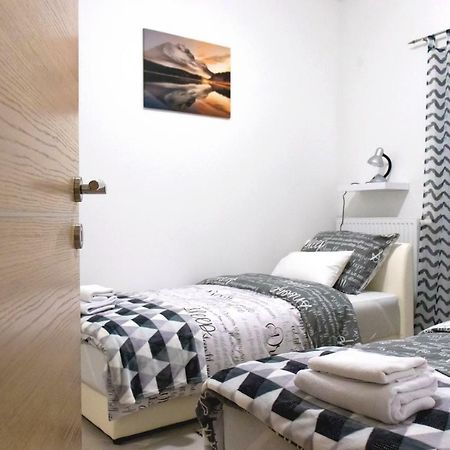 Apartman Pampas Osijek Buitenkant foto