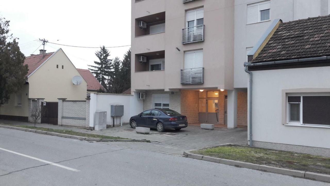 Apartman Pampas Osijek Buitenkant foto