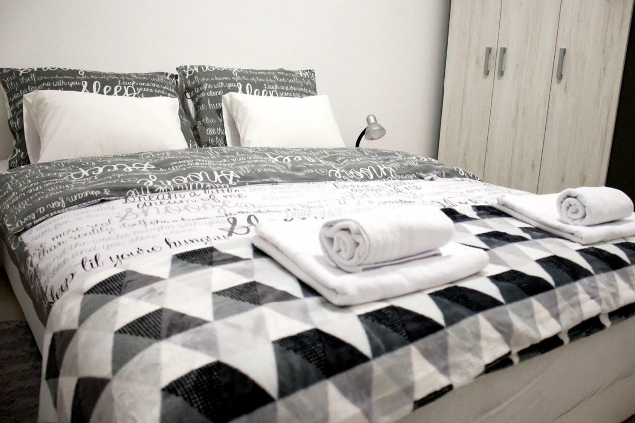 Apartman Pampas Osijek Buitenkant foto