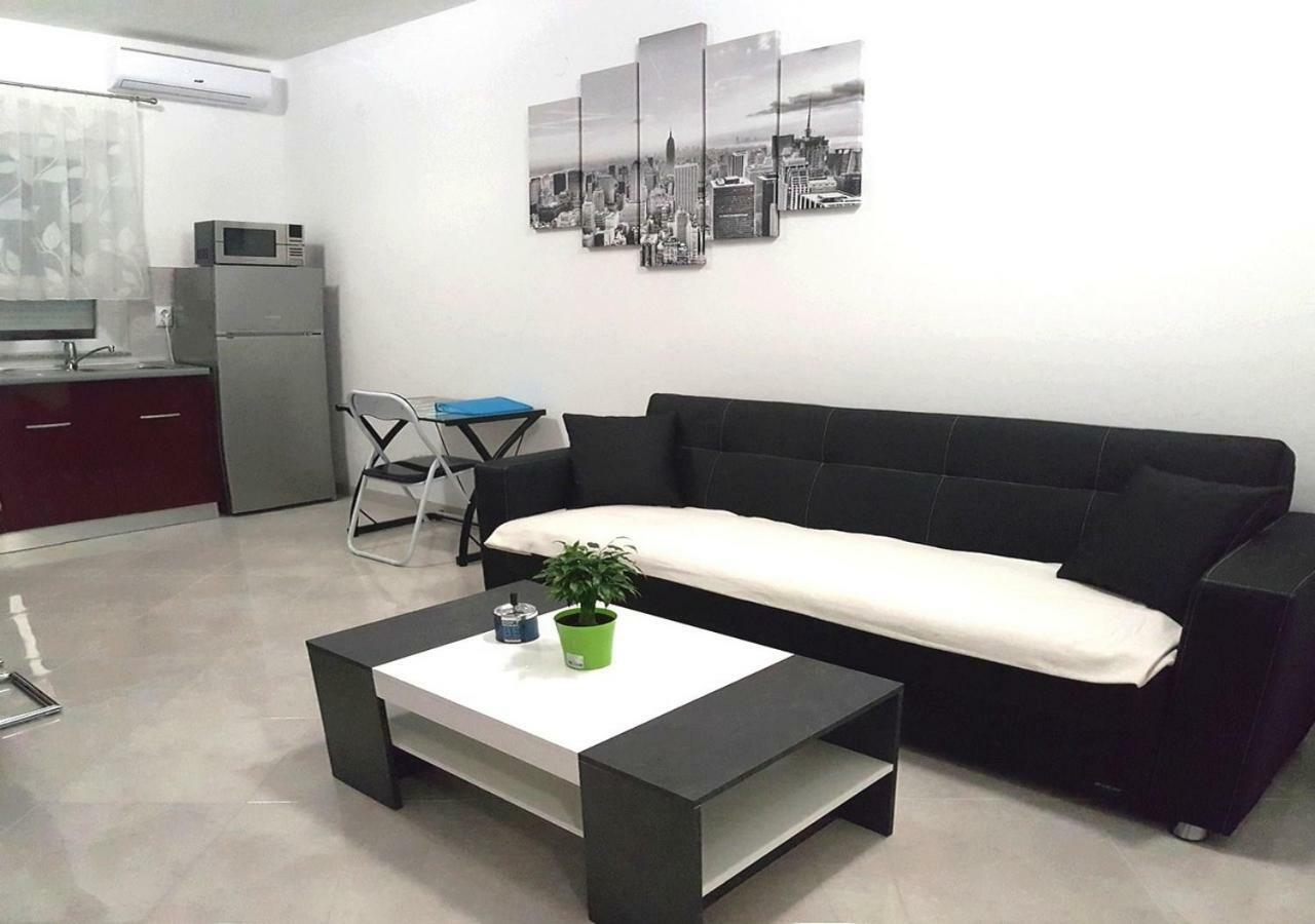 Apartman Pampas Osijek Buitenkant foto