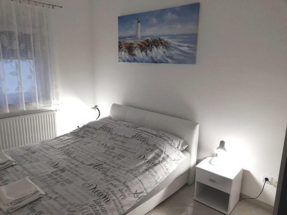 Apartman Pampas Osijek Buitenkant foto